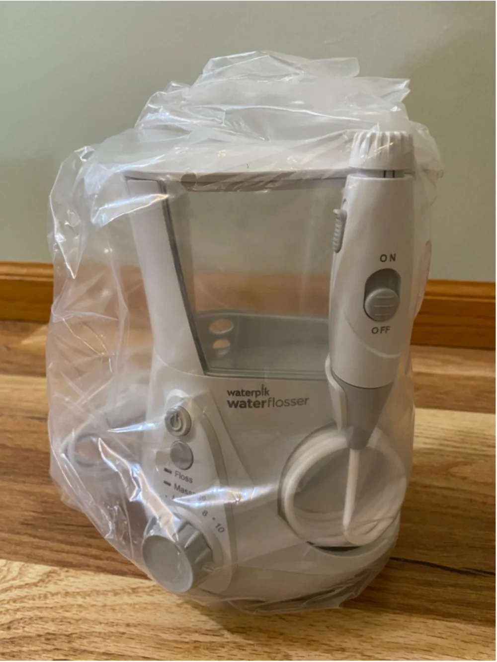 Waterpik Aquarius Water Flosser (NIB)
